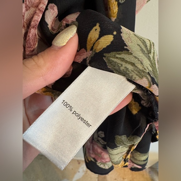 2/$10 Floral Sheer Kimono - Picture 4 of 5